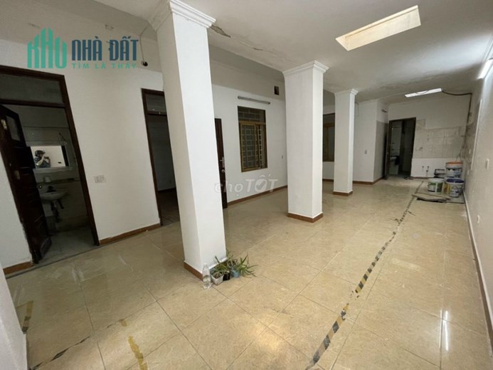 Cho thuê cửa hàng mặt phố số 37J Lý Nam Đế (cách số 39 Lý Nam Đế 1 nhà), Hoàn Kiếm, Hà Nội