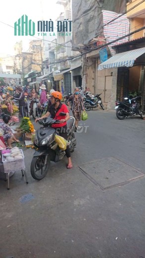 Nhà góc 2 MT kinh doanh đường Cô Giang - 8 triệu