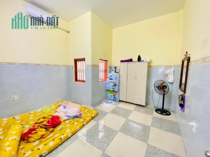 Bán nhà Mặt Tiền đường Gò Xoài Bình Tân 4x18 trệt 1 lầu gần chợ Gò Xoài kinh doanh buôn bán tấp lập.