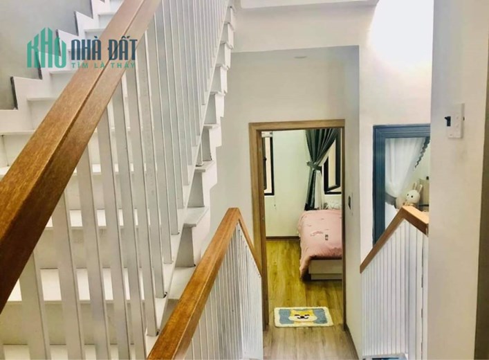 Cho thuê nhà sau lưng nhà mặt tiền 3 tầng kiệt : Thái Thị Bôi, p Thạc gián, Thanh Khê, Đà Nẵng