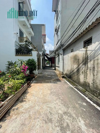 Nhà ở ngay gần chợ Cống Thôn, Yên Viên, tiện ích, buôn bán tấp nập, 60m, 3 tỷ 4