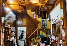 -- bán nhanh nhà 3 tầng Kiệt Trần Cao Vân cách đường chính 15m. TRUNG TÂM ĐÀ NẴNG