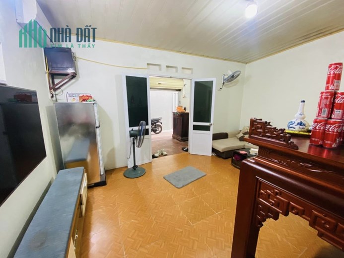 Bán nhà thôn Trung, Dương Hà, Gia Lâm, ngõ nông, trường chợ gần, 61m, 2 tỷ 4