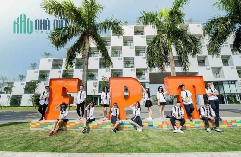 Cần bán 154m có hẳn 2 mt trước sau. Sông khêu chạy vòng quanh. Không khí mát mẻ hiền hòa liên hệ