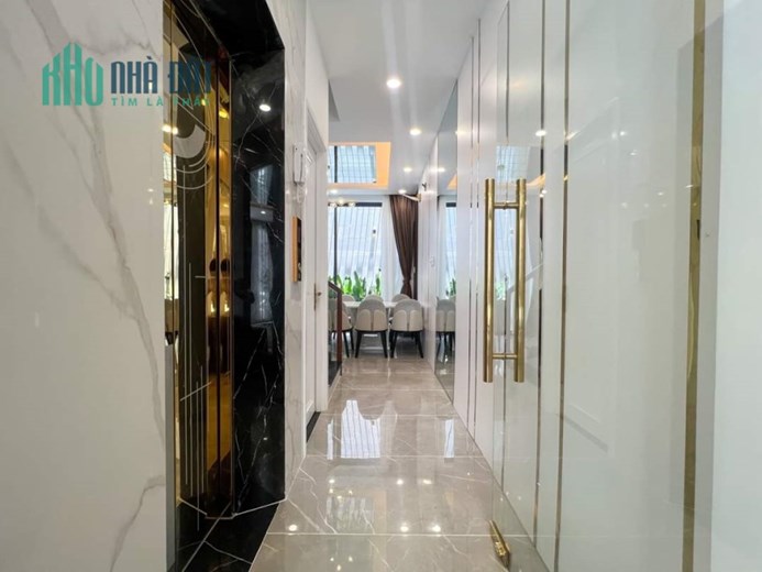 THANG MÁY DÁT VÀNG, PHÂN LÔ ĐỒNG BỘ, TẶNG FULL NỘI THẤT, ĐÀO TÔNG NGUYÊN NHÀ BÈ