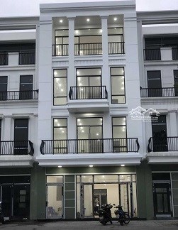 CHÍNH CHỦ CẦN CHO THUÊ CĂN NHÀ MẶT TIỀN ĐƯỜNG NGUYỄN SINH SẮC, PHƯỜNG HOÀ MINH. LIÊN HỆ: 0913484876
