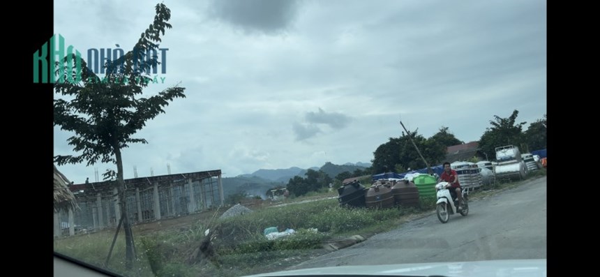 BÁN ĐẤT SÂN BAY SAPA , ĐANG THAY DA ĐỔI THỊT TỪNG NGÀY.