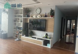 Hiếm ! Căn 3PN 2WC diện tích 144m2 Full nội thất giá 8 tỷ có slot oto BC DN