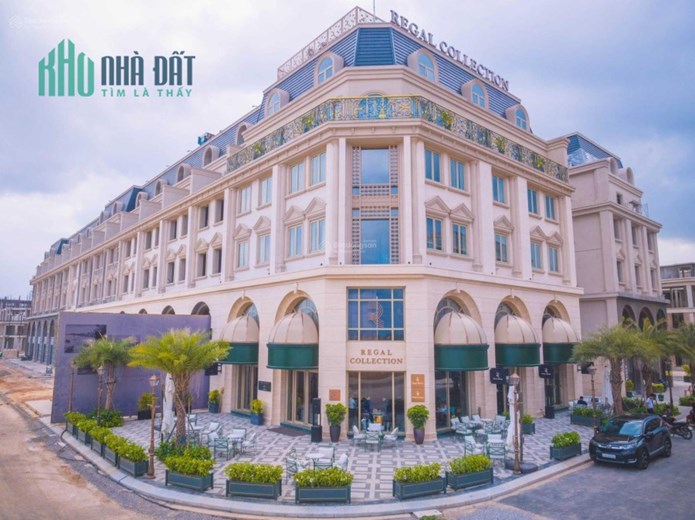 Chính chủ bán 3 căn Villas view hồ, phố đi bộ mua sắm, trung tâm Khu đô thị du lịch