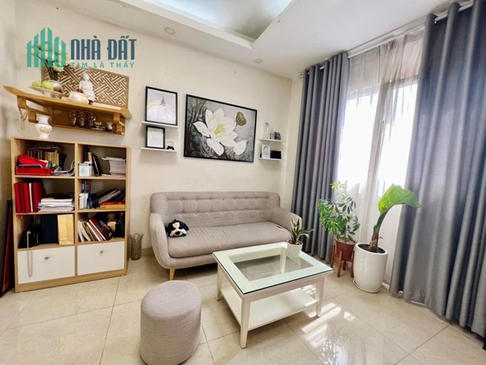 ĐẸP !! Cho thuê Căn Hộ CC Hoàng Quốc Việt, Cầu Giấy 2PN Full đồ 10 tr ở ngay