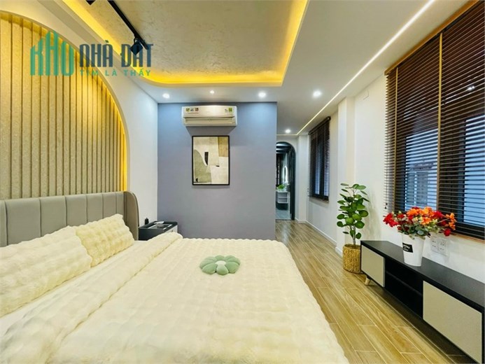 Nhà đẹp giá rẻ Nguyễn Tư Giản, Gò Vấp – HXH, 5 tầng full nội thất, 6.6 tỷ