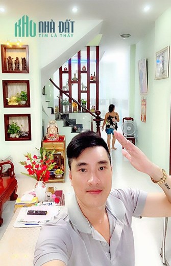 SÁT VÁCH QUẬN 7 - CHÍNH CHỦ TRANG BÌA - 70M2 NGANG 4M HẼM Ô TÔ 7M CHỈ 5 TỶ X.