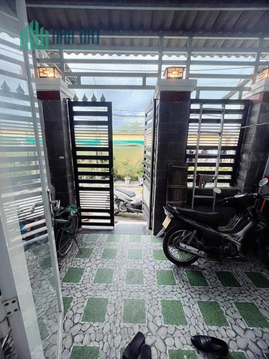 SÁT VÁCH QUẬN 7 - CHÍNH CHỦ TRANG BÌA - 70M2 NGANG 4M HẼM Ô TÔ 7M CHỈ 5 TỶ X.
