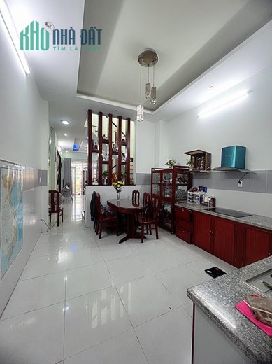 SÁT VÁCH QUẬN 7 - CHÍNH CHỦ TRANG BÌA - 70M2 NGANG 4M HẼM Ô TÔ 7M CHỈ 5 TỶ X.