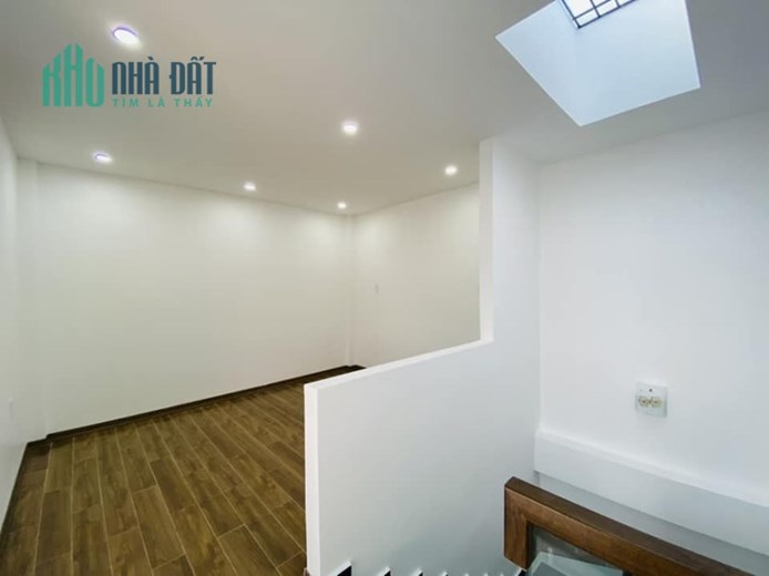 Bán nhà xây mới Thiên Lôi cạnh AEON, diện tích 48m 4 tầng GIÁ 2.98 tỉ cực thoáng