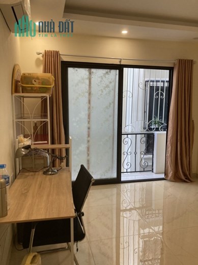 Bán nhà 5 tầng Ngọc Thụy,Long Biên 30m2,Mt 3.7m ,gần chợ nhỉnh 3 tỷ