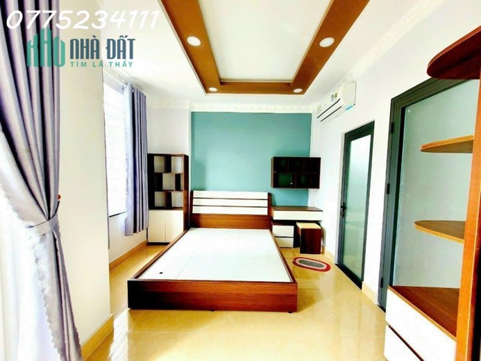 Ngộp bank cần bán nhà 3 tầng MT HXH 6m, 51m2, 4.9x11 Huỳnh Tấn Phát 5.2 tỷ TL