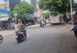Bán nhà MT Lê Thị Riêng, Phường Bến Thành, Quận 1