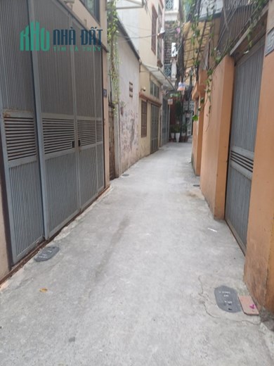 Bán Nhà  Phố Giáp Bát 2 tầng nở hậu , Ngõ Sh quay 56m 3.95 tỷ