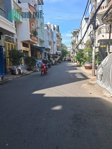 Hiếm Bán Nhà Minh Phụng, Quận 11-  4 tấm HXH Thông - 36m2