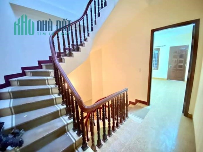 Bán Nhà Phố Đăng Thùy Trâm 67/70m2 x 4 tầng 5 phòng ngủ, ô chờ thang máy, phân lô ô tô đỗ cửa vào
