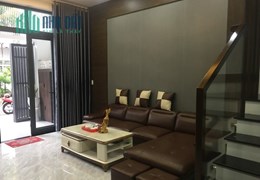 SỞ HỮU NHÀ 3 TẦNG MẶT TIỀN HÒA MINH SÁT BIỂN NHÀ MỚI ĐẸP VÔ CÙNG