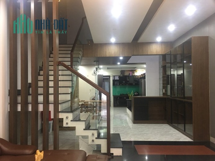 SỞ HỮU NHÀ 3 TẦNG MẶT TIỀN HÒA MINH SÁT BIỂN NHÀ MỚI ĐẸP VÔ CÙNG