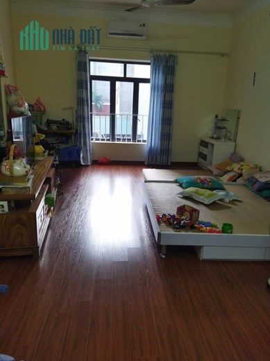 BÁN GẤP KIM NGƯU, SÁT PHỐ, DIỆN TÍCH RỘNG, 2 THOÁNG 50m x 4T, NHỈNH 4 TỶ 0901753139