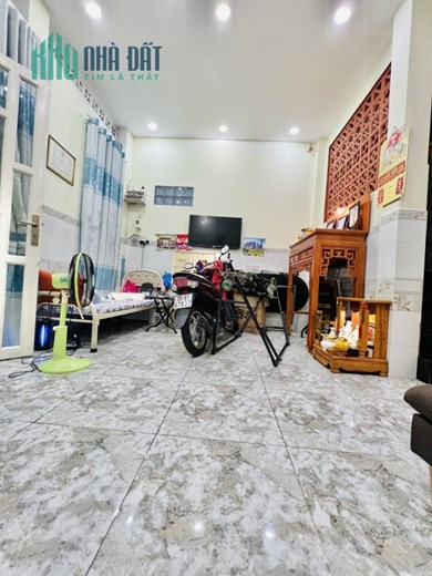 BÁN NHÀ ĐƯỜNG SỐ 4, KDC TÊN LỬA, 40m2, 3 TẦNG, GIÁ CỰC SỐC.

KHU VIP GẦN AEON BÌNH TÂN - SỔ A4 -