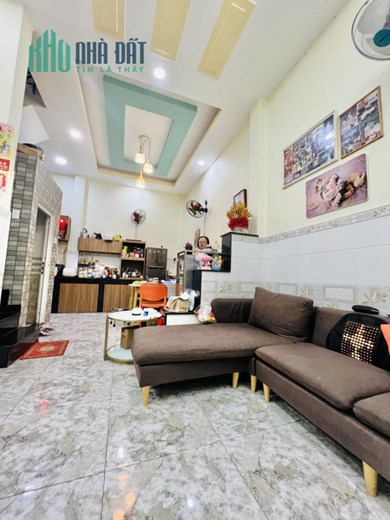 BÁN NHÀ ĐƯỜNG SỐ 4, KDC TÊN LỬA, 40m2, 3 TẦNG, GIÁ CỰC SỐC.

KHU VIP GẦN AEON BÌNH TÂN - SỔ A4 -