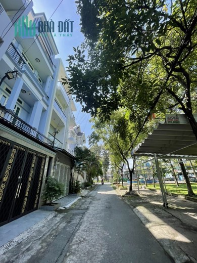 Bán Nhà Nguyễn Oanh, 100m2, Mặt Tiền Công Viên,  Ngang 5M, Ngợp 7.9 Tỷ