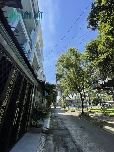 Bán Nhà Nguyễn Oanh, 100m2, Mặt Tiền Công Viên,  Ngang 5M, Ngợp 7.9 Tỷ
