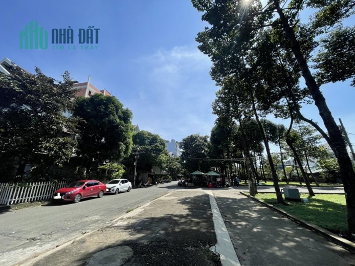 Bán Nhà Nguyễn Oanh, 100m2, Mặt Tiền Công Viên,  Ngang 5M, Ngợp 7.9 Tỷ