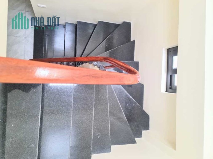 Ô TÔ ĐỖ GẦN, NHÀ MỚI, NGÕ RỘNG THÔNG 30M2, 5T, 4.35 TỶ - NGUYỄN ĐỨC CẢNH - HOÀNG MAI - HN.