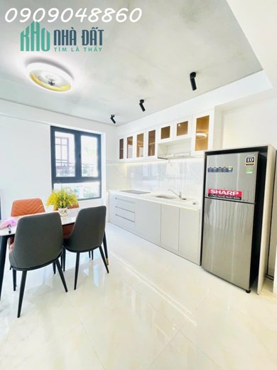 Bán HXH c40m 68m 5T Huỳnh Văn Bánh giá nhỉnh 6 tỷ.