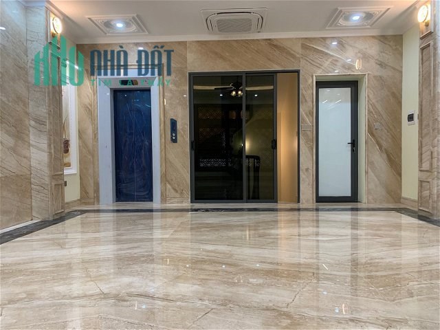 Bán nhà Phạm Văn Đồng lô góc-vỉa hè –kinh doanh-thang máy 69m 7tầng 12.6tỷ