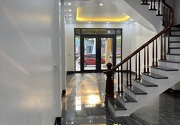 Cho thuê nhà mặt phố kinh doanh Mê Linh, Liên Bảo, Vĩnh Yên Giá : 35 triệu/ tháng