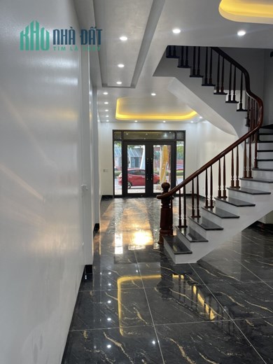 Cho thuê nhà mặt phố kinh doanh Mê Linh, Liên Bảo, Vĩnh Yên Giá : 35 triệu/ tháng