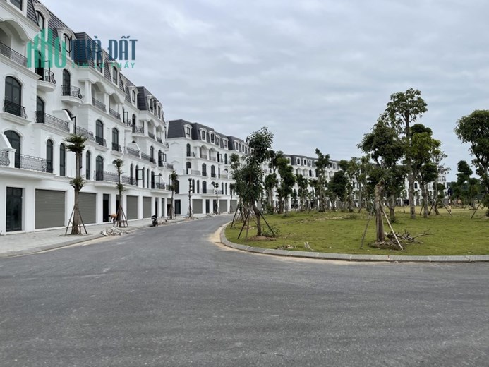 CHỈ 2,5 ~ 3 tỷ SỞ HỮU NGAY CĂN Shophouse F0 từ 9,6 ~11,8 tỷ Nằm Trên Biển Tại KDL Quốc Tế Đồi Rồng