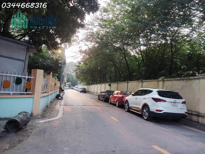 Bán nhà Ngọc Thụy, phân lô học viện Hậu Cần, gần đường 5, ô tô vào nhà, nhỉnh 3 tỷ