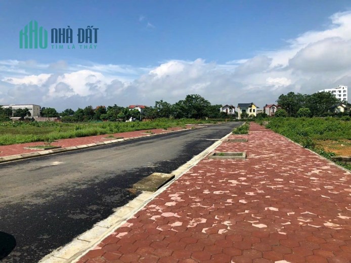Cần bán Lô góc 2 mặt thoáng trục chính khu Tái Định cư Bình Yên khu Công Nghệ Cao Hòa Lạc diện tích