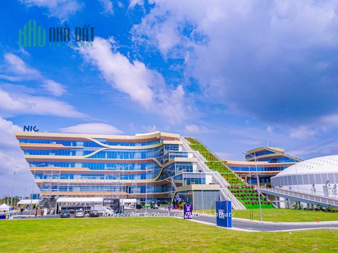 Bán nhanh lô đất mảnh đất 102m2 Hồ sen sinh thái Lotus Linh Sơn , đi chuyển ra quốc lộ 21 chỉ vài