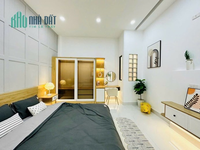 Nhà bán gấp hẻm xe hơi Phạm Văn Chiêu, Gò Vấp 49m2 3PN có phòng ngủ dưới trệt 4 tỷ TL