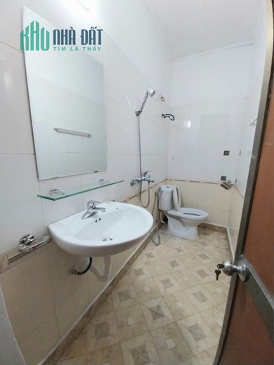 Bán nhà ngõ 285 Miếu Hai Xã, 40m 3 tầng GIÁ 1.8 tỉ, căn trong cùng