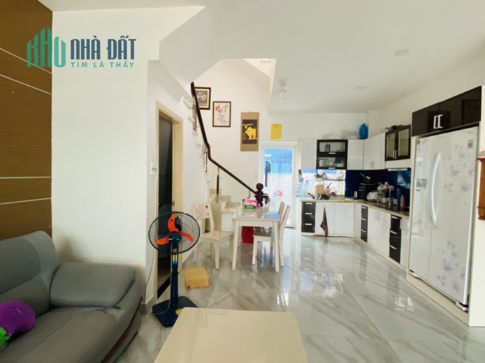 CHO THUÊ NHÀ NGUYÊN CĂN KHU KHANG ĐIỀN, QUẬN 9, FULL NỘI THẤT, 3 TẦNG, 3PN, GIÁ 12.5TR.THÁNG