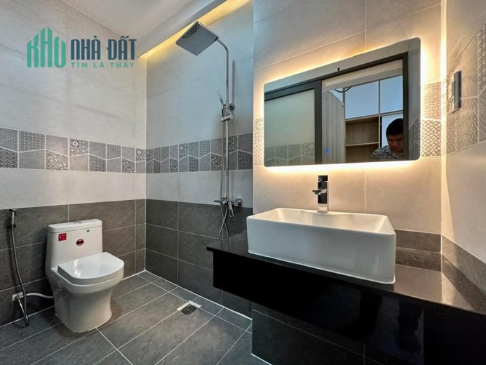 KHU PHỐ HIỆN ĐẠI. NHÀ MỚI. N THẤT SANG TRỌNG. HXH 5m. HUỲNH T PHÁT-DƯƠNG CÁT LỢI. NHÀ BÈ
