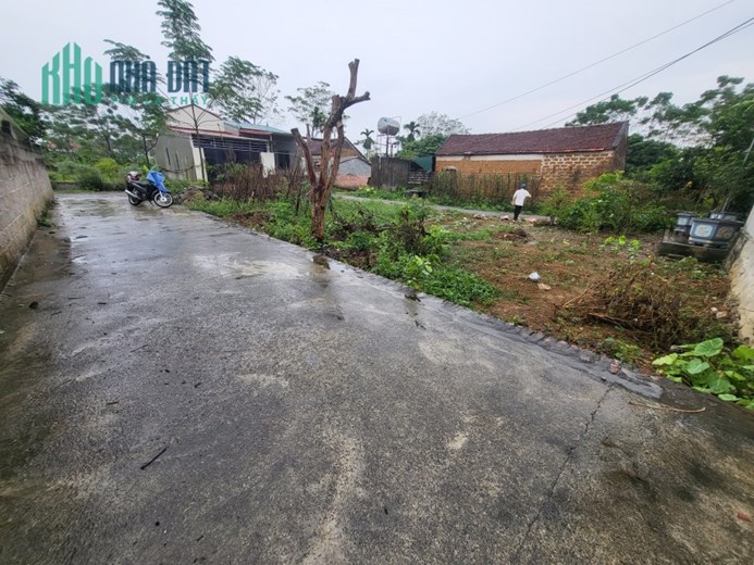 150m - mặt tiền chính 10m - lô góc - chỉ hơn 700 triệu

- Chủ tách bán lô đất 150m, có 60m thổ cư
-