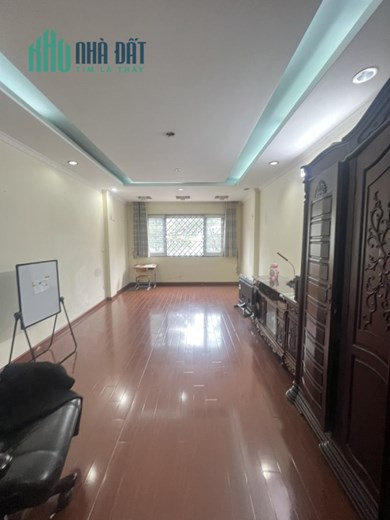 Cho thuê nhà MP Mai Anh Tuấn, Đống Đa mặt hồ Hoàng Cầu.65mx5T 6PN 25 tr cafe VP homestay