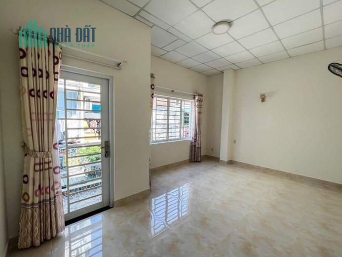 Bán nhà Hẻm Tô Hiến Thành Quận 10 4T 4PN giá nhĩnh 4 tỷ.