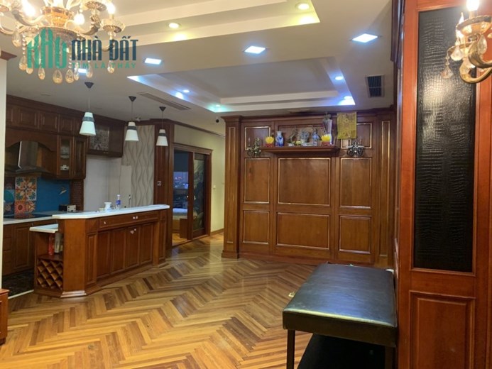 Bán căn hộ 3 ngủ, DT 101,3m2 tại Toà Eurowindow 27 Trần Duy Hưng - Hơn 5 Tỷ